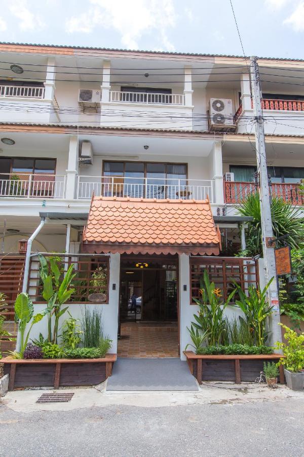 Hotel The Little Siri Chiang Mai Exterior foto