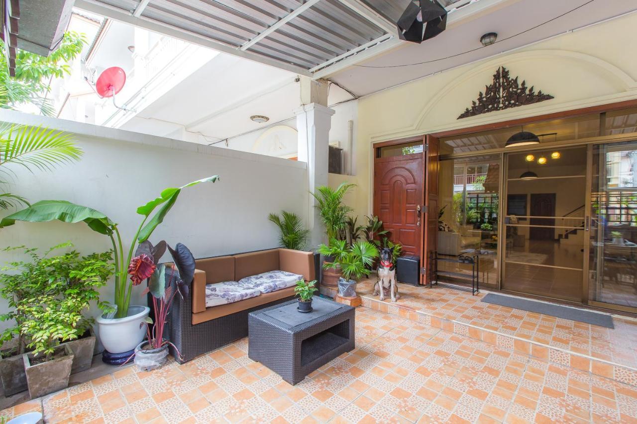 Hotel The Little Siri Chiang Mai Exterior foto